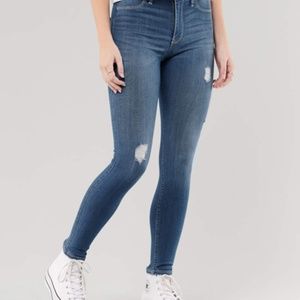 Hollister high rise super skinny size 0S